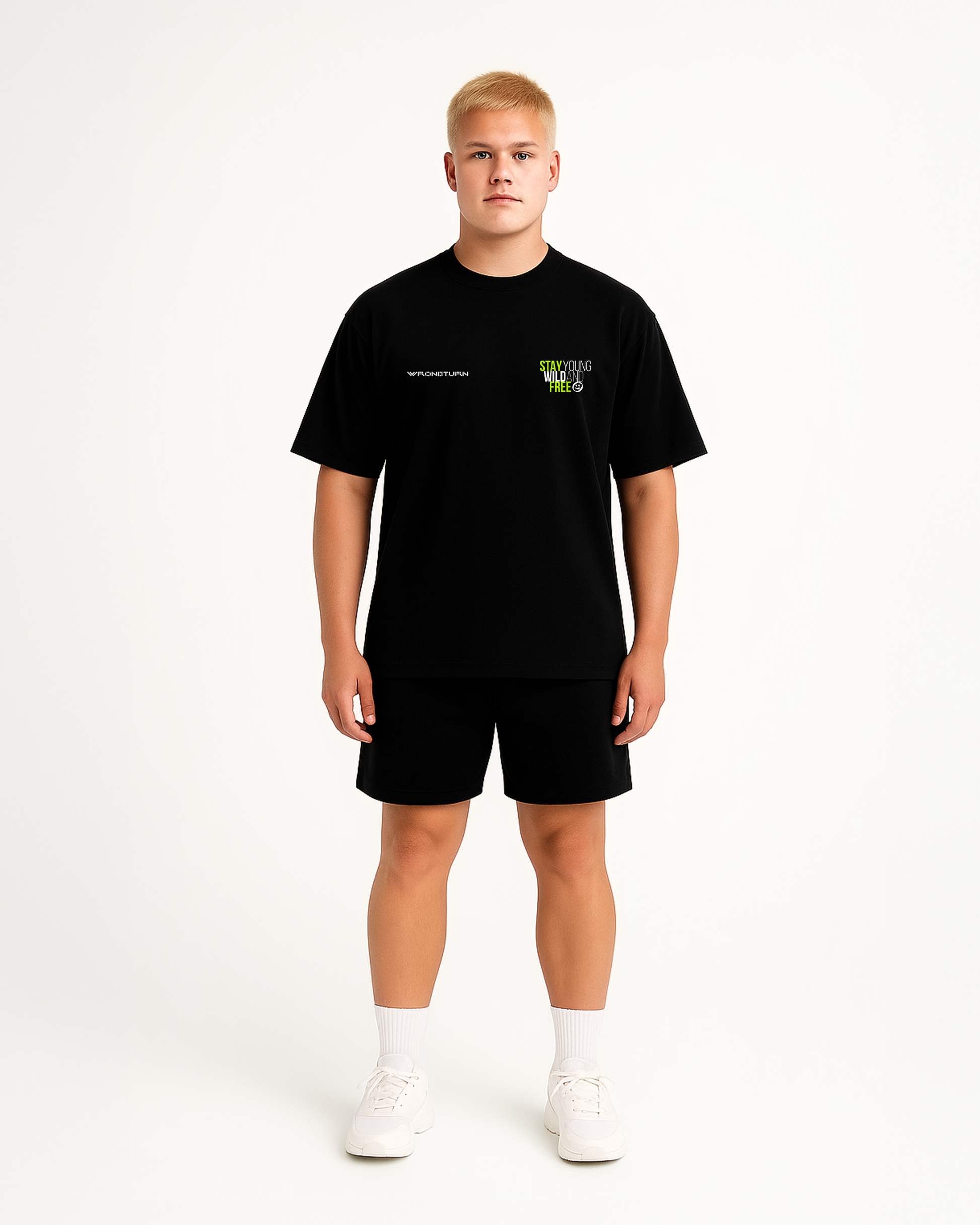KEEP SMILING Oversized Tee